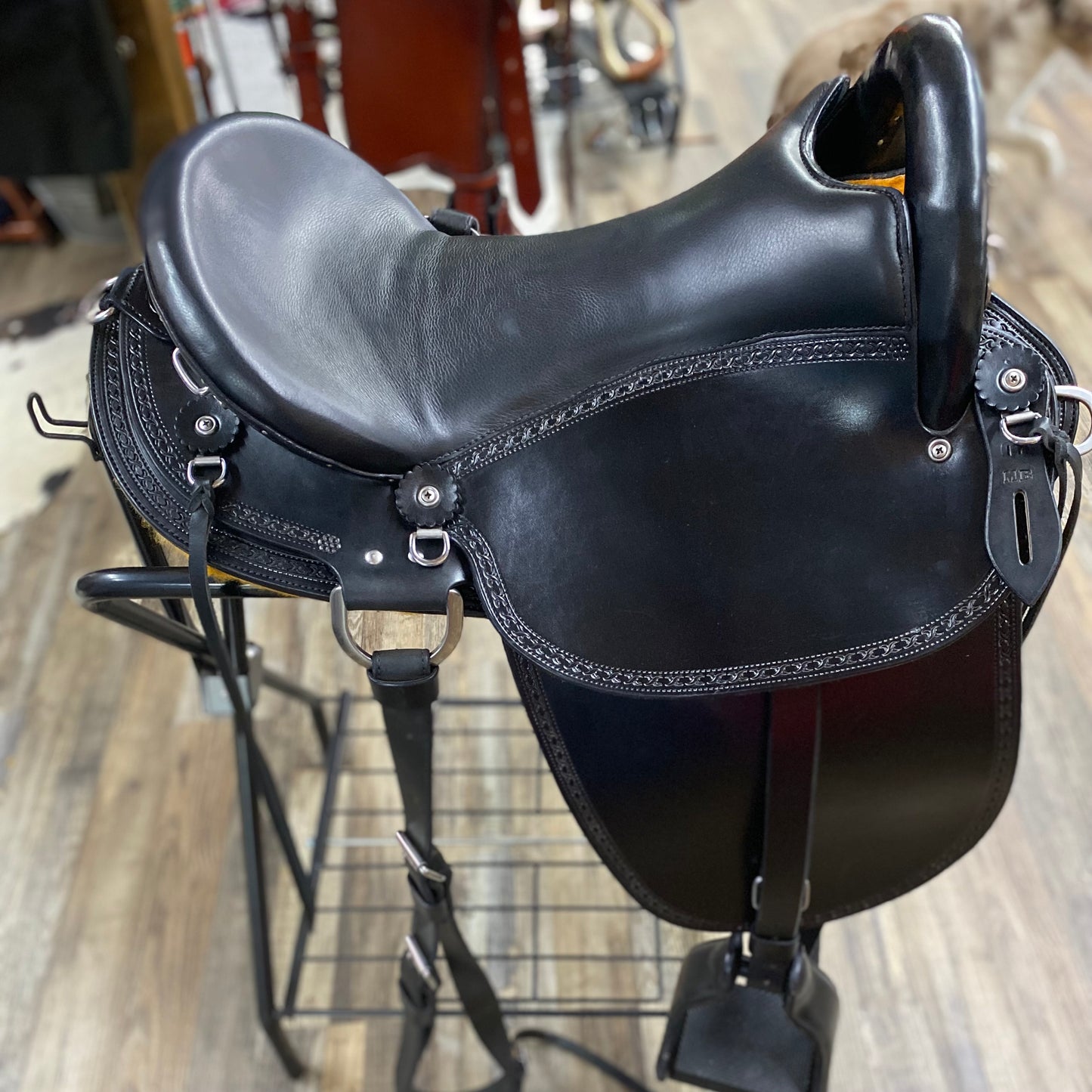 NEW Endurence SaddleDouble Creek Saddlery Miller 105 Handcrafted Custom Hornless 17”