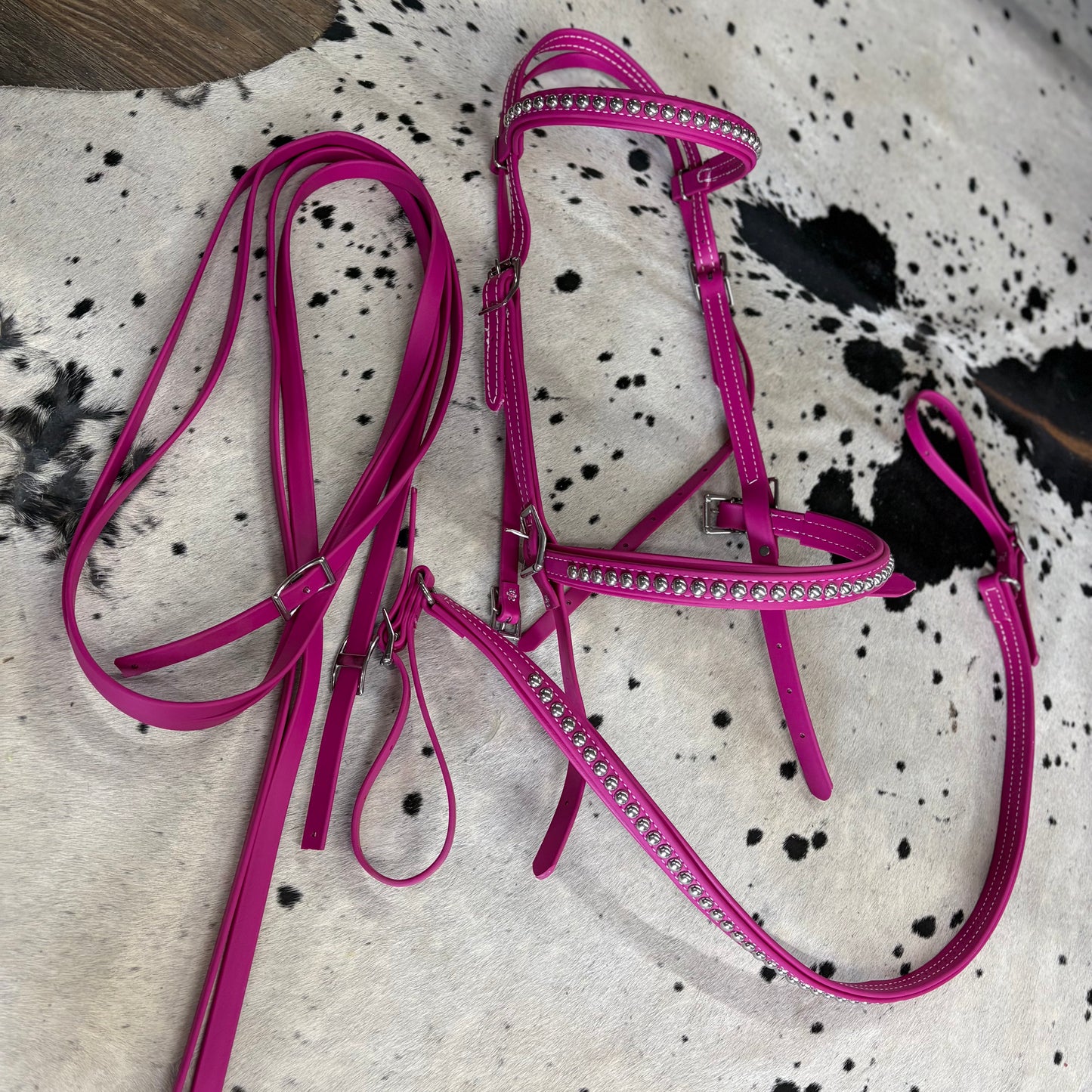 Amish Crafted Fuchsia Pink Bridle Set w/ Stud Diamonds Complete w/ Matching Strait Breast Collar & Reins
