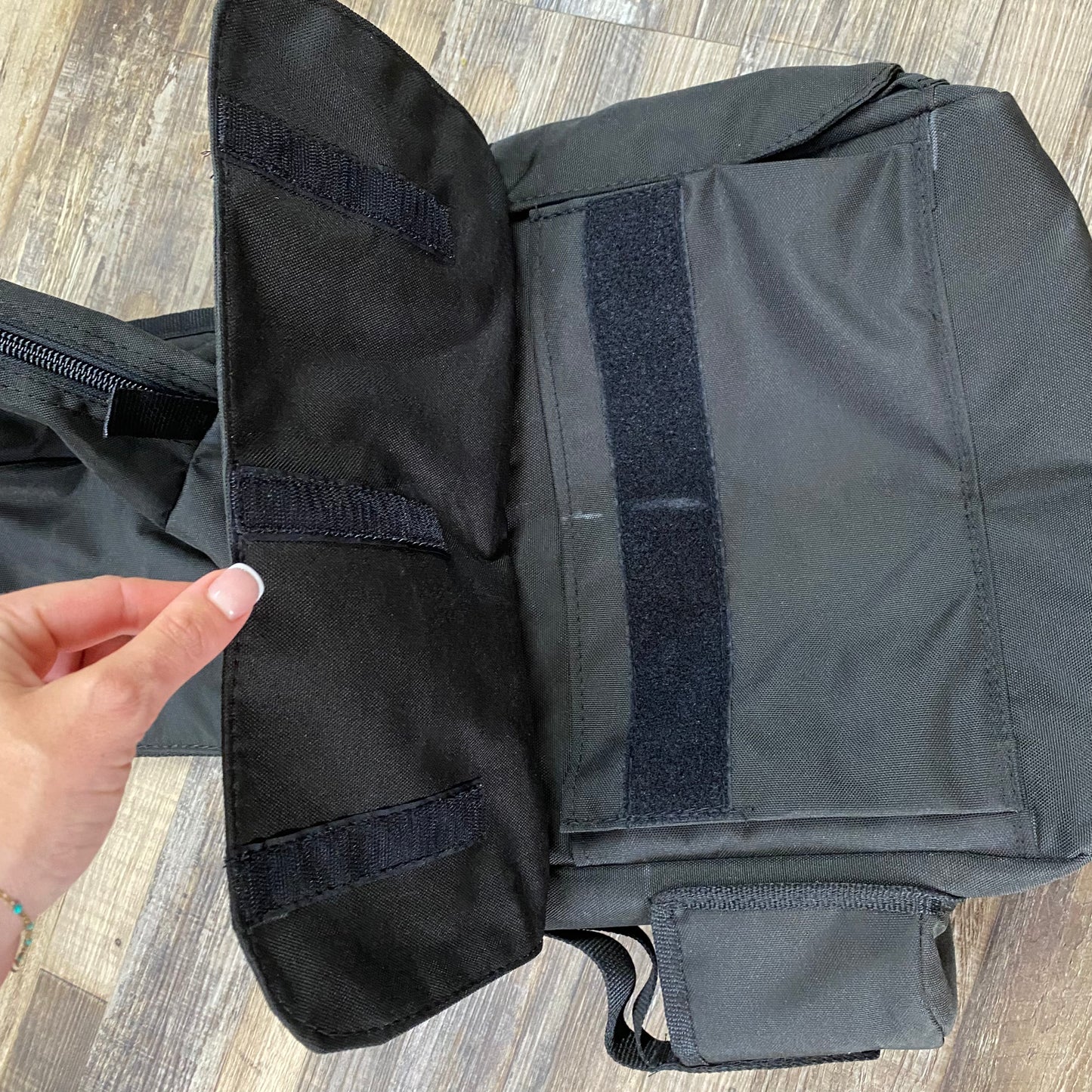 NEW DELUX Amish Made Black As Night Detachable Saddle Bags W/ 2 Cup Holders & 2 Extra Pockets with Velcro