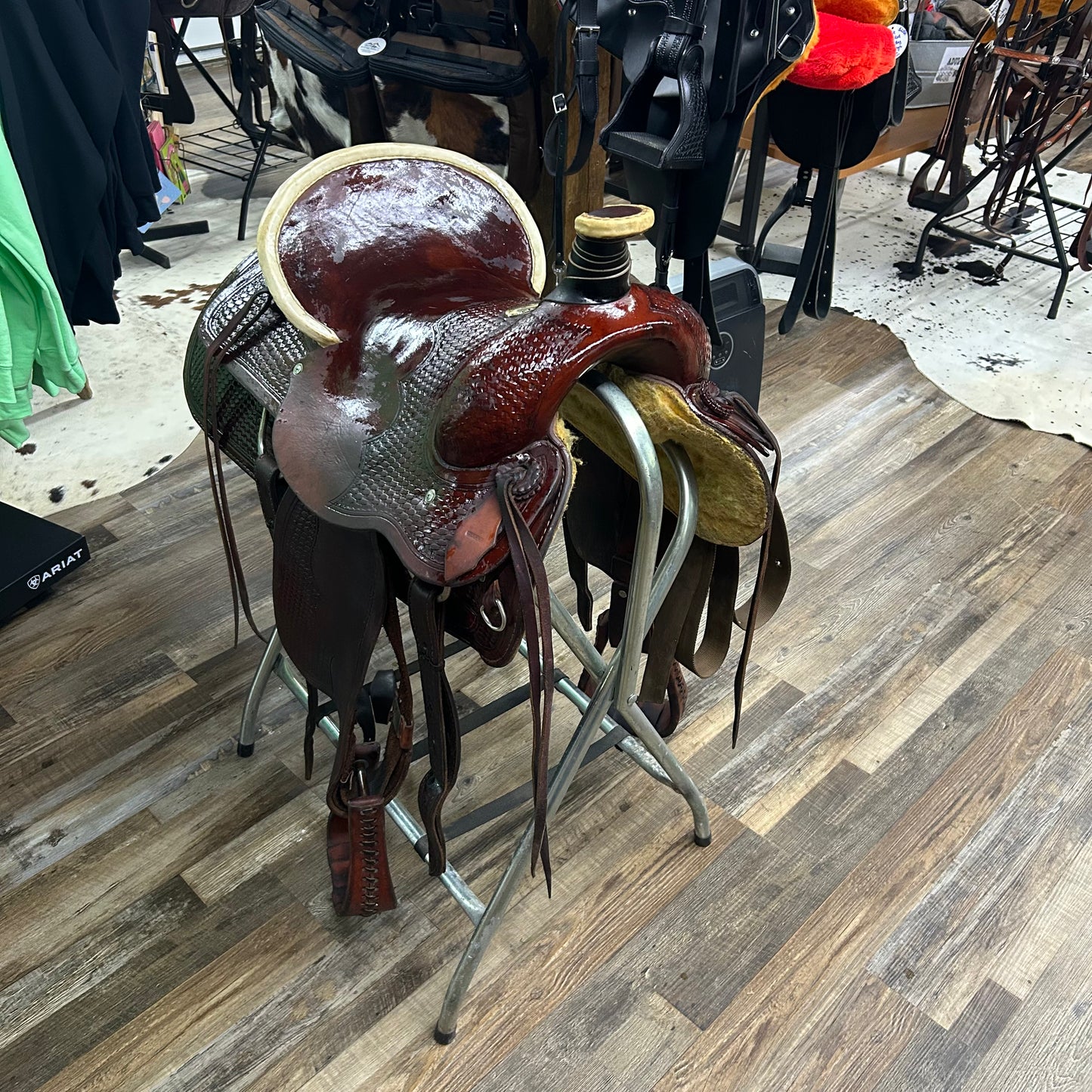 Lightly USED Buffalo Saddlery 16” Western Saddle w/ Rawhide Details & Basketweave Tooling