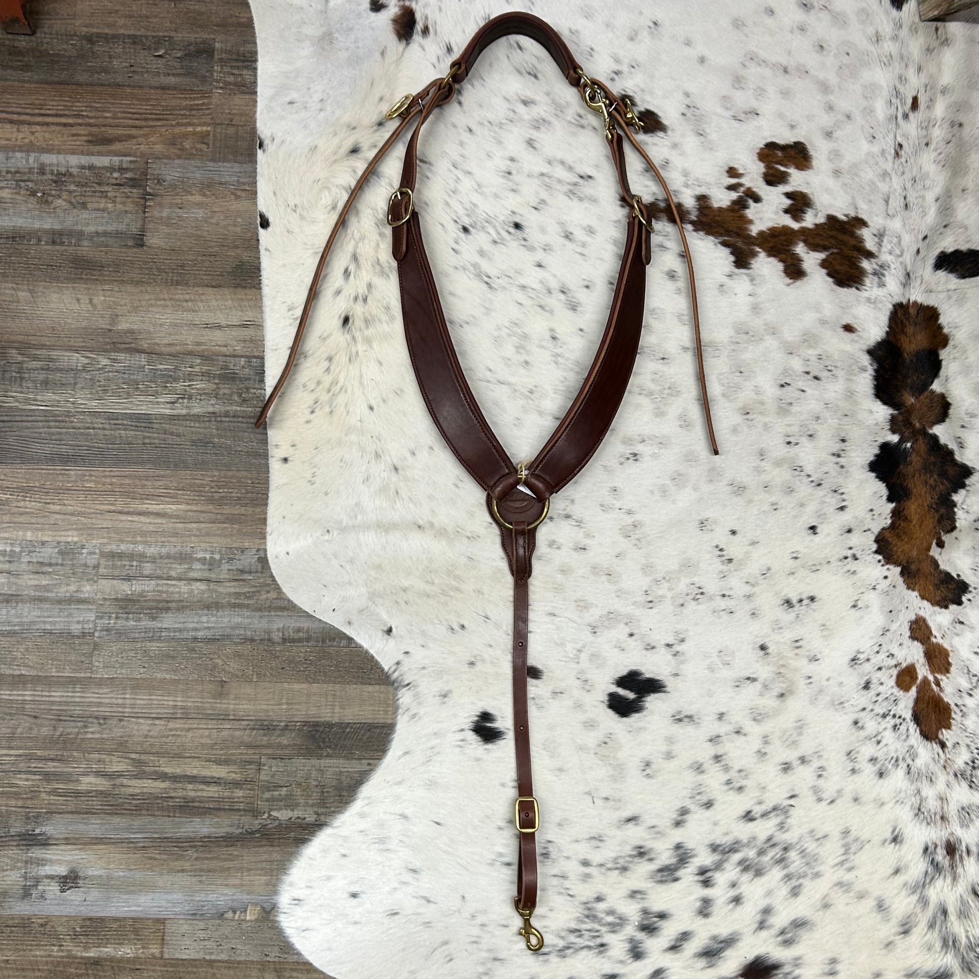 Schwartz Leather Western Aussie Pulling Breast Collar - Dark Brown With Brass Hardware