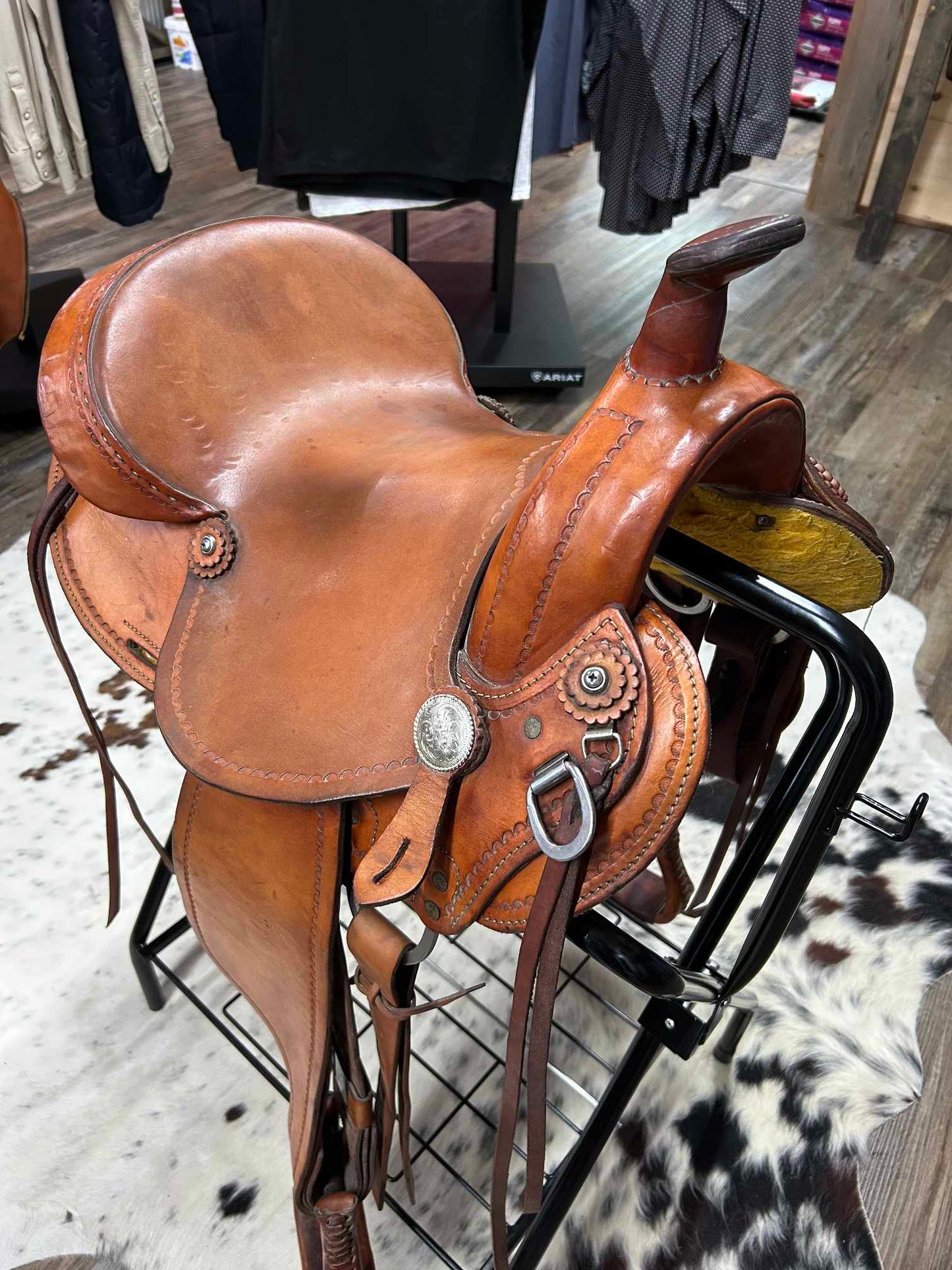 USED Riders Choice 15" Western Trail Saddle #5011