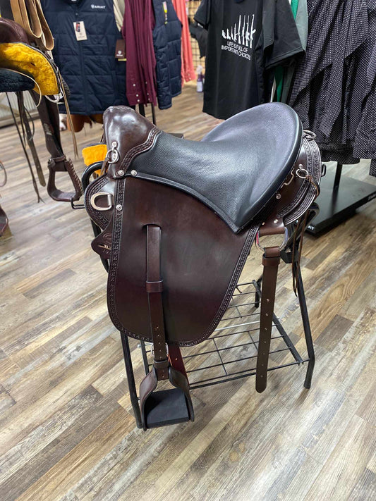 NEW Buena Vista Henry Miller Handcrafted Custom Amish Made Trail / Pleasure Saddle 16"