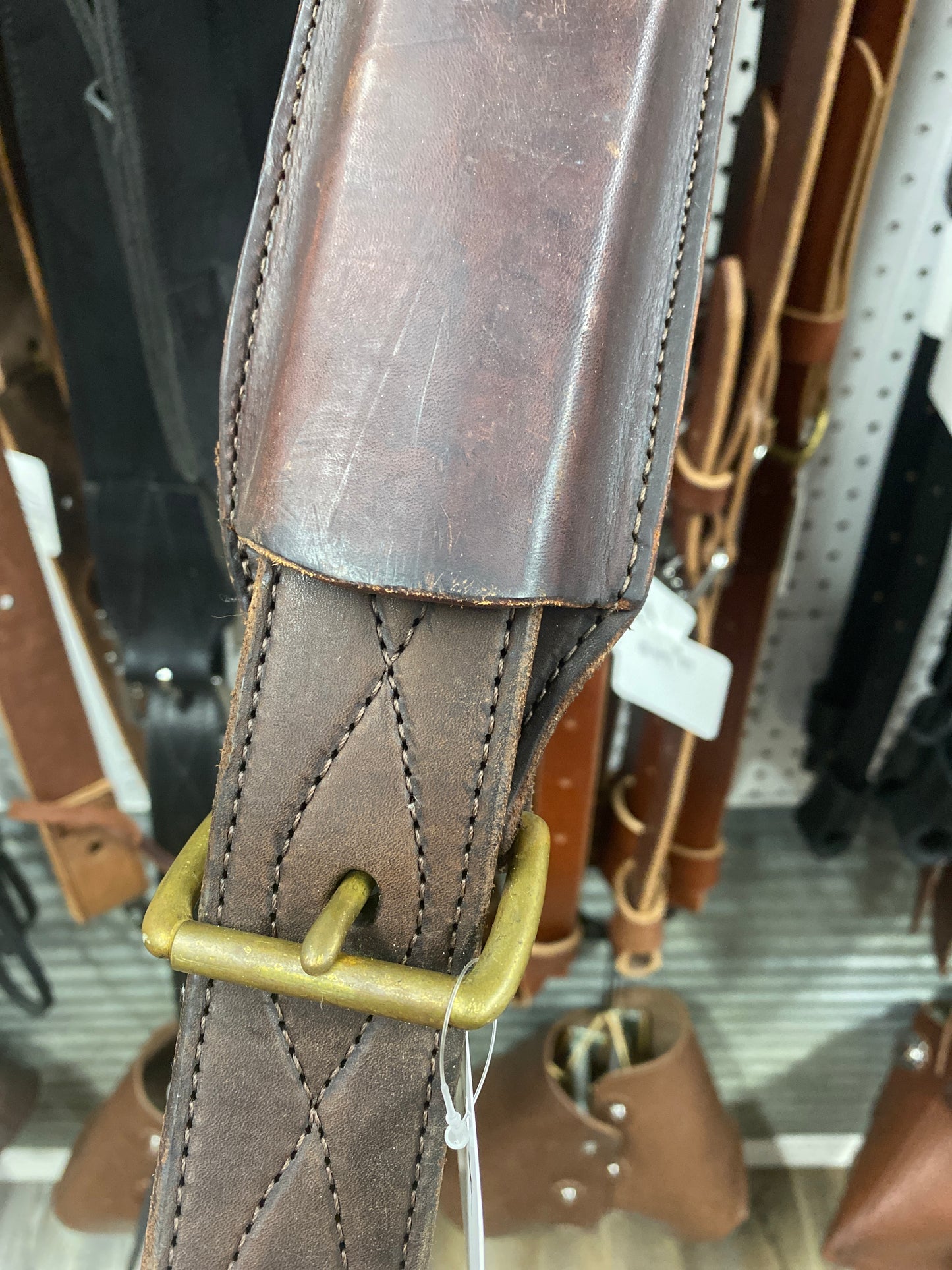 Deluxe Schwartz Amish Crafted Leather Back Cinch - ASSORTED COLORS