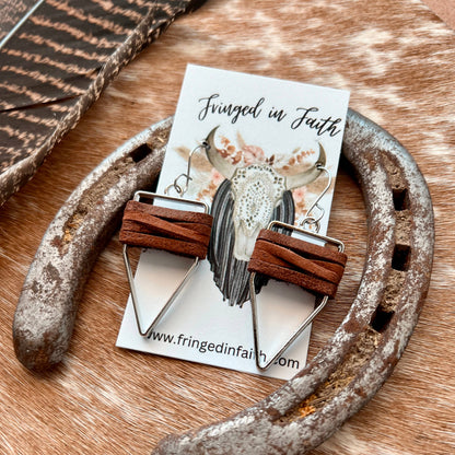 Yellowstone Weaved Arrowhead Hoop Earrings | Brown