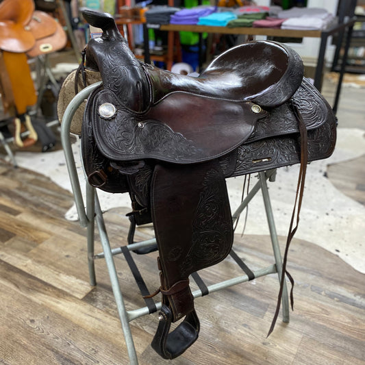 USED Circle Y Park and Trail Saddle 17”
