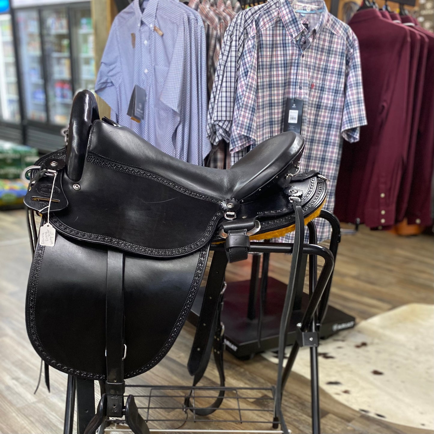 NEW Endurence SaddleDouble Creek Saddlery Miller 105 Handcrafted Custom Hornless 17”