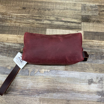 Amish Crafted “The Open Plain Toiletry Bag” Rectangular Shaped All Leather (assorted styles)