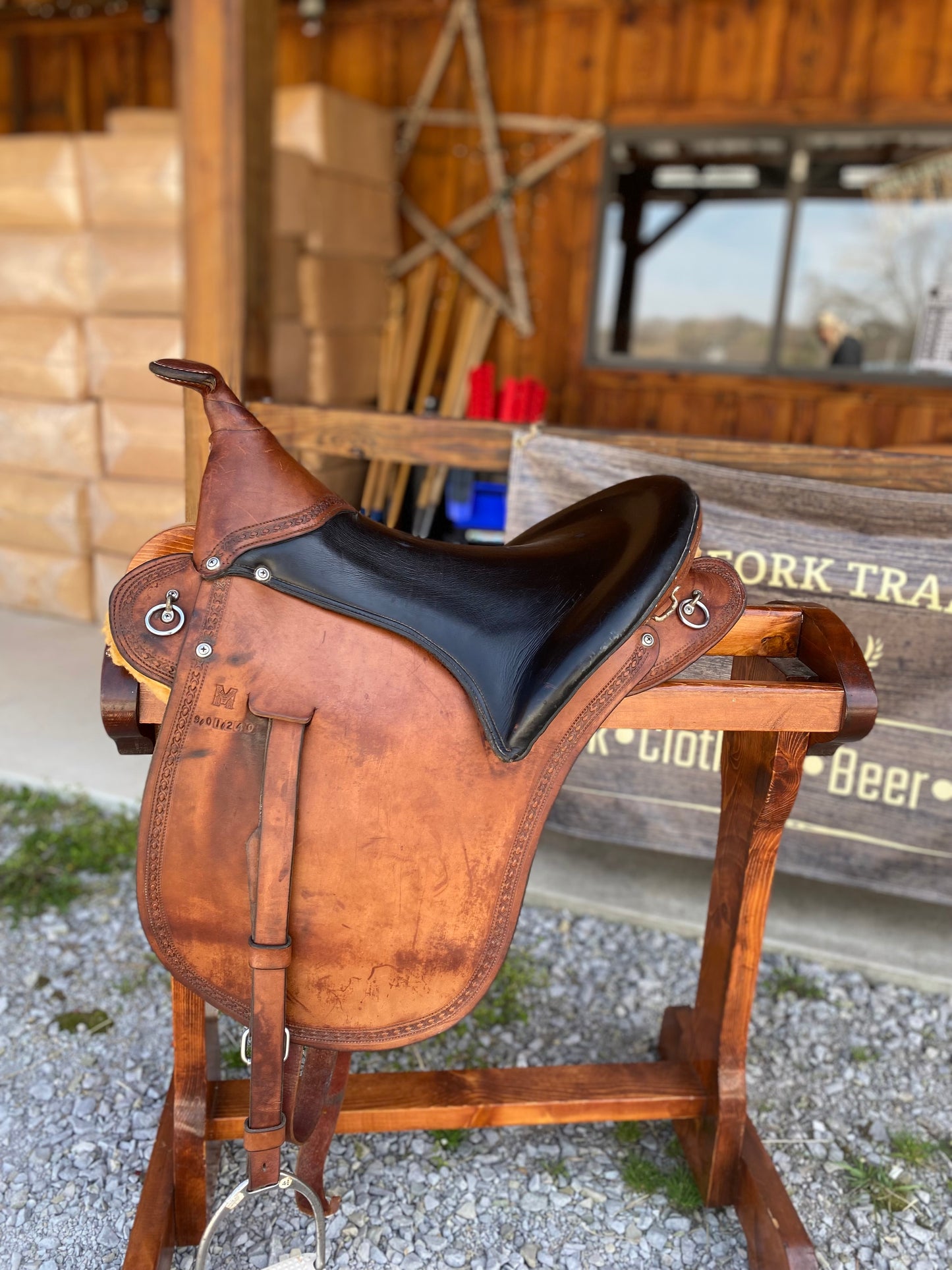 USED Eli Miller Buena Vista 17” W/ Horn  English Stirrup Leathers Handcrafted Custom