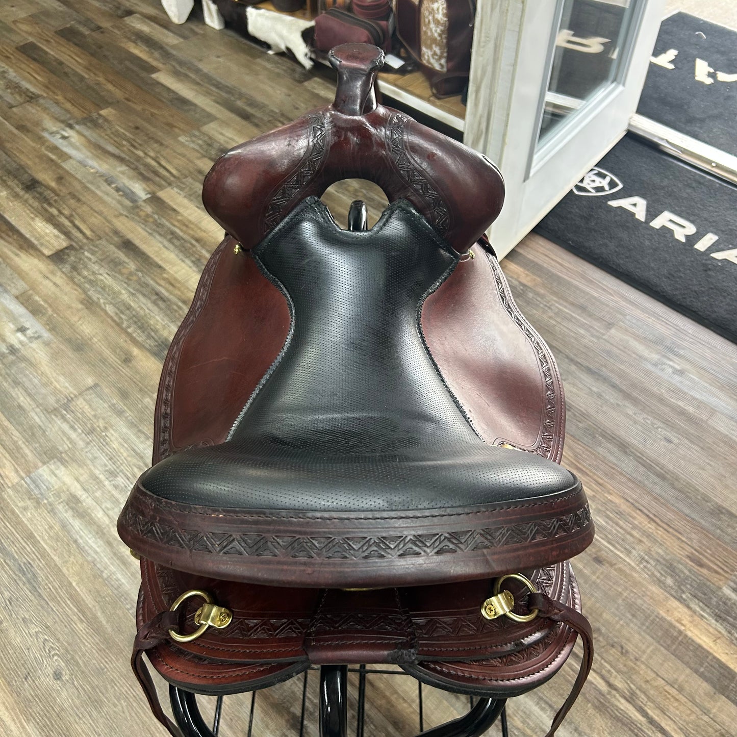 USED 16" Big Horn “The Infinity Trail Saddles
Sil-Cush™