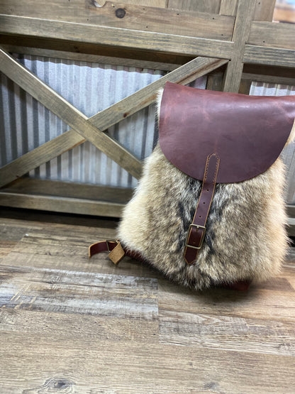 Amish Crafted “Genuine Coyote Hide” BACK PACK All Leather & Fur Large