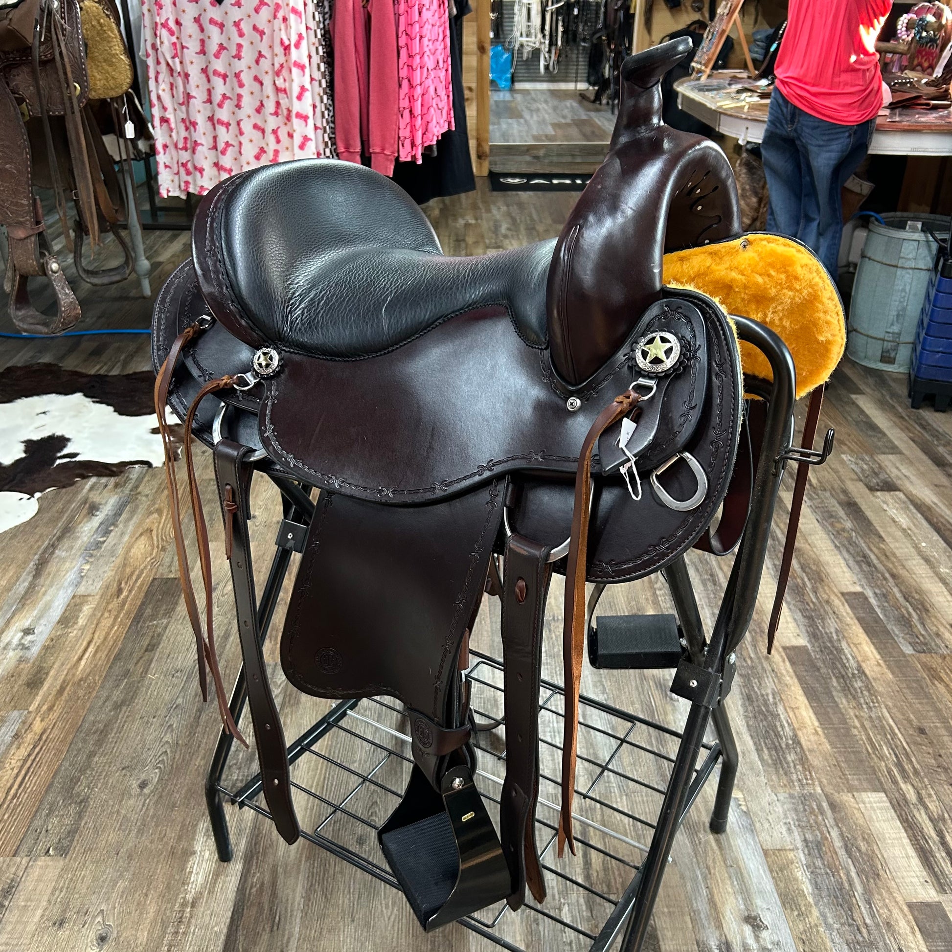 NEW Tennessee Ranch & Trail Supply Western Saddle Amish Handcrafted Custom 17”