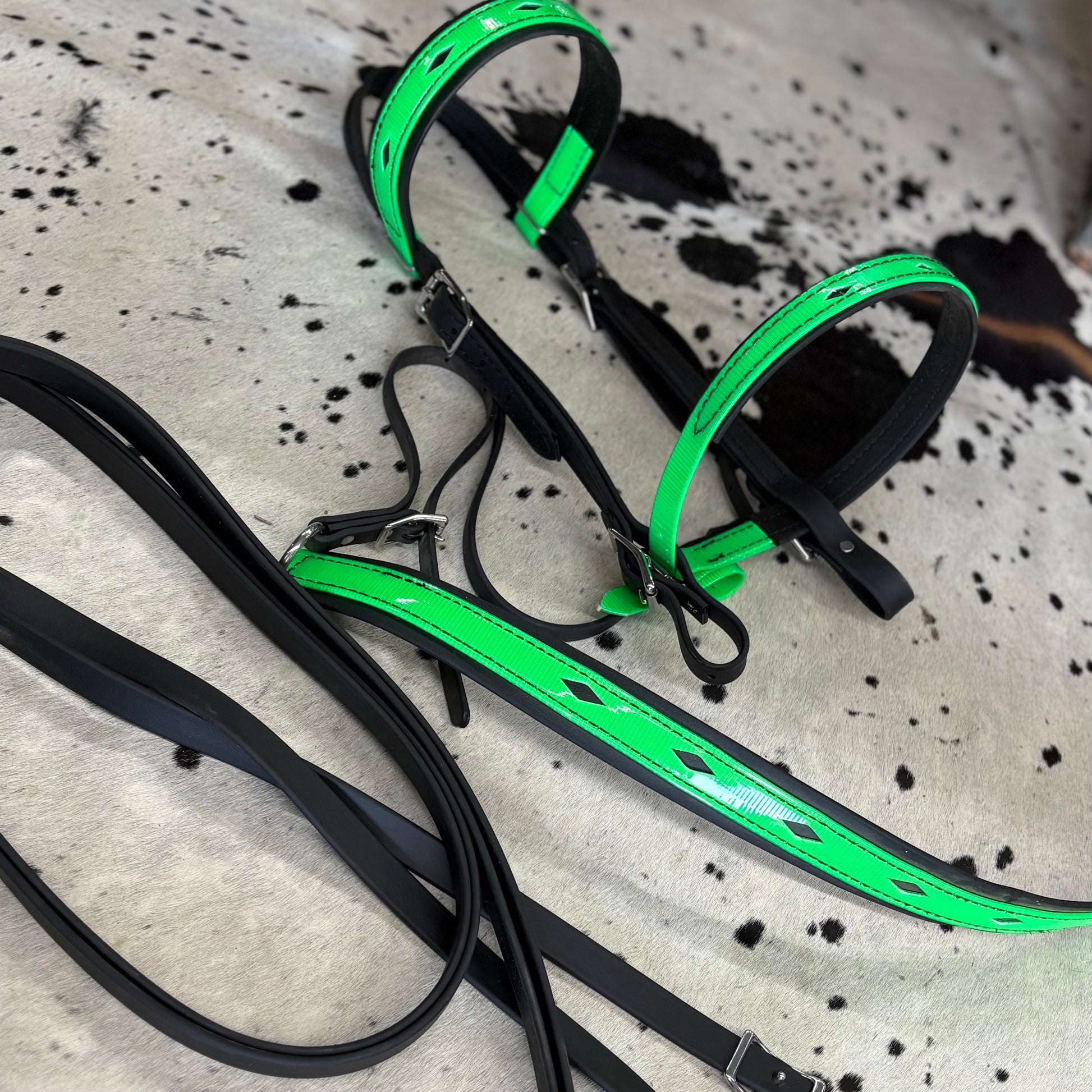 Amish Crafted Biothane Black & Lime Green Diamond Inlay Bridle w/ Matching Strait Breast Collar & Reins