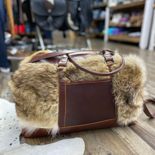 Amish Crafted “Genuine Coyotes Fur” Rectangular Shaped Leather  Large Duffle Bag 