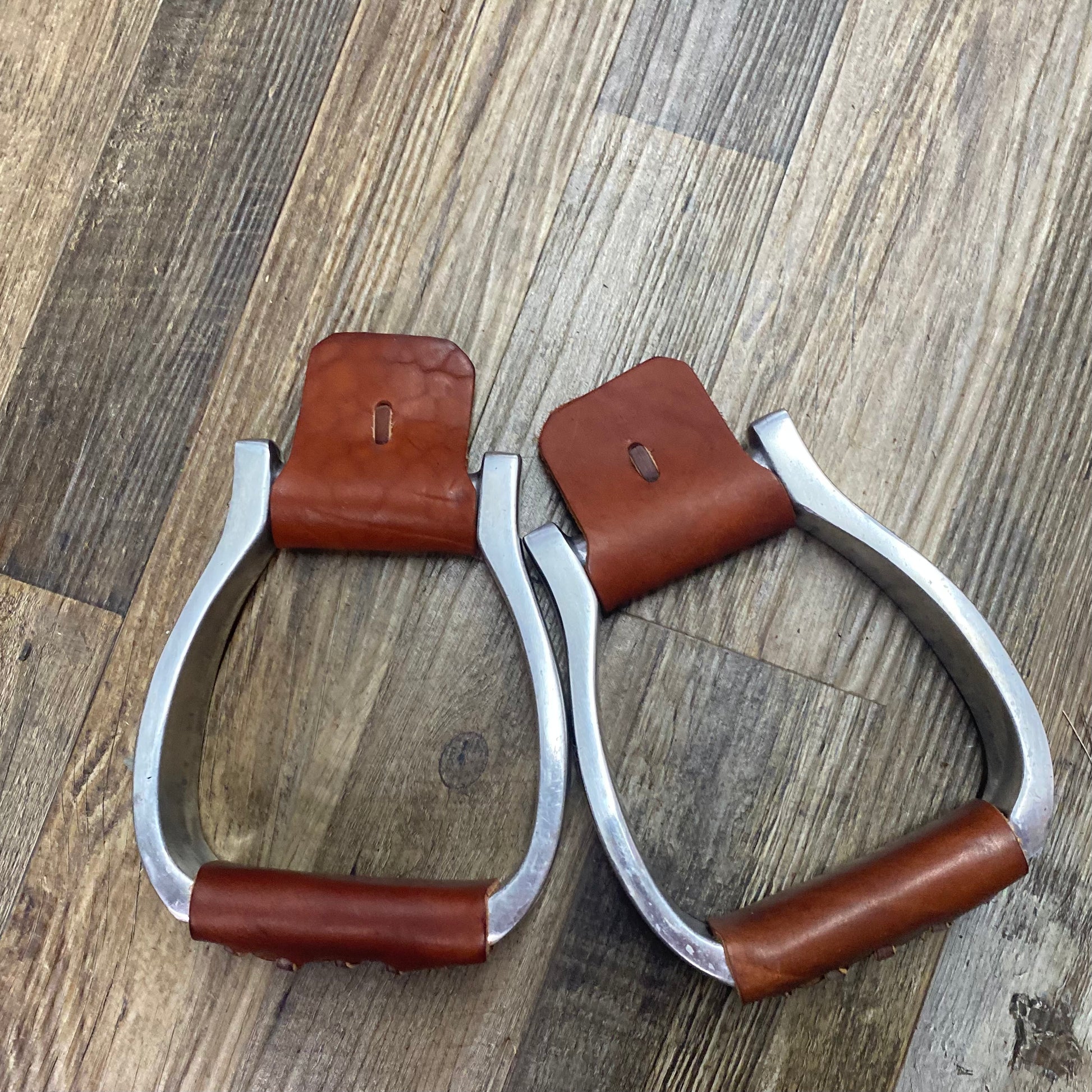 Amish Crafted Stirrups Trail Gliders Aluminum Metal w/ Brown Leather