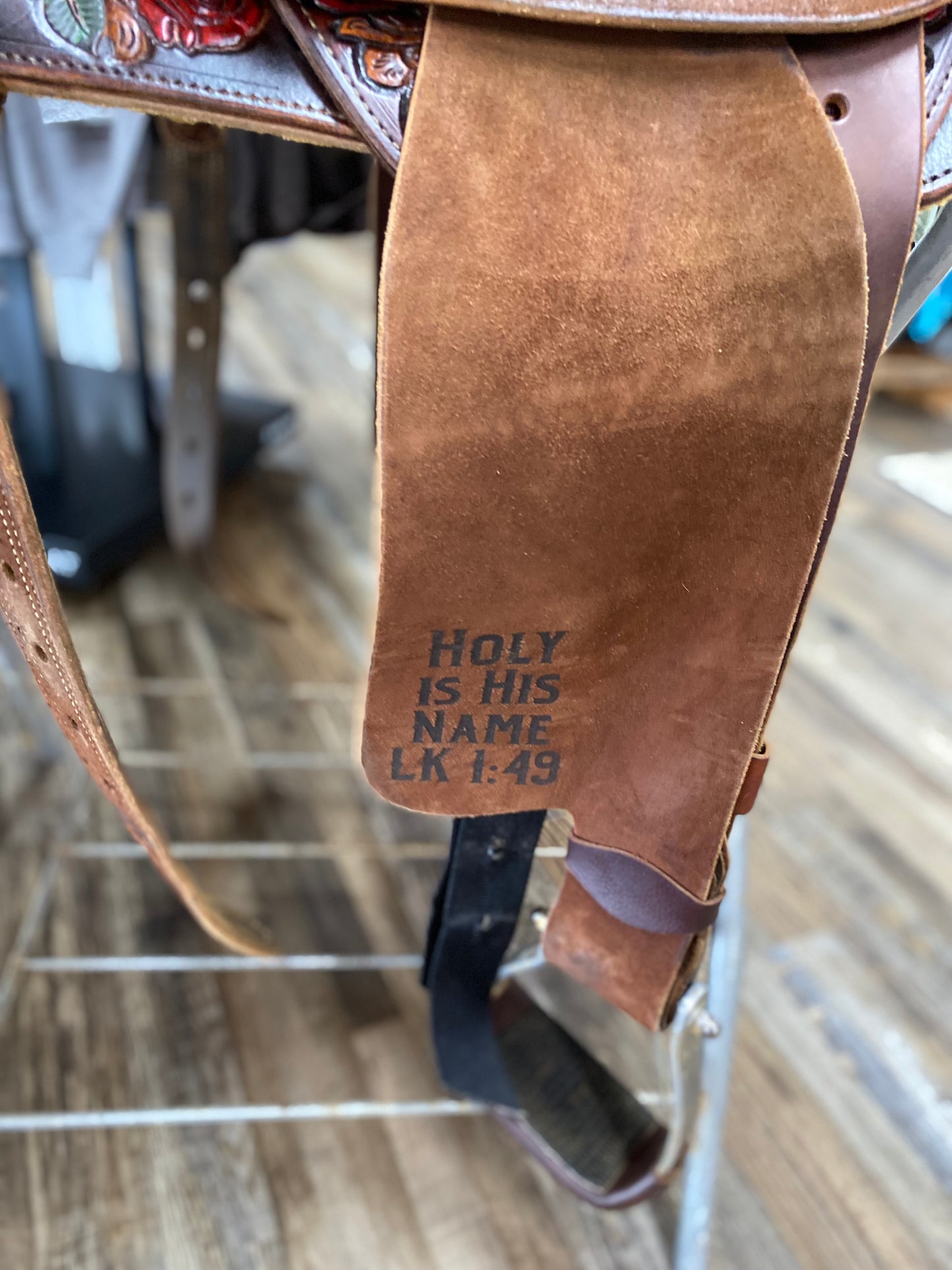 Lightly Pre-Loved Shiloh Finalist Custom Barrel Saddle 14.5”
