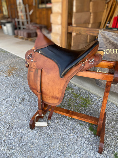 USED Eli Miller Buena Vista 17” W/ Horn  English Stirrup Leathers Handcrafted Custom