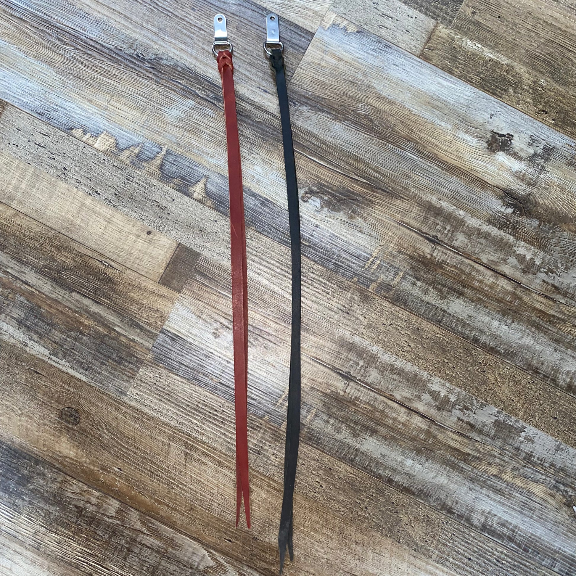 Cashel Saddle Clip & D Ring Saddle String Attachment Red or Black Amish Crafted 