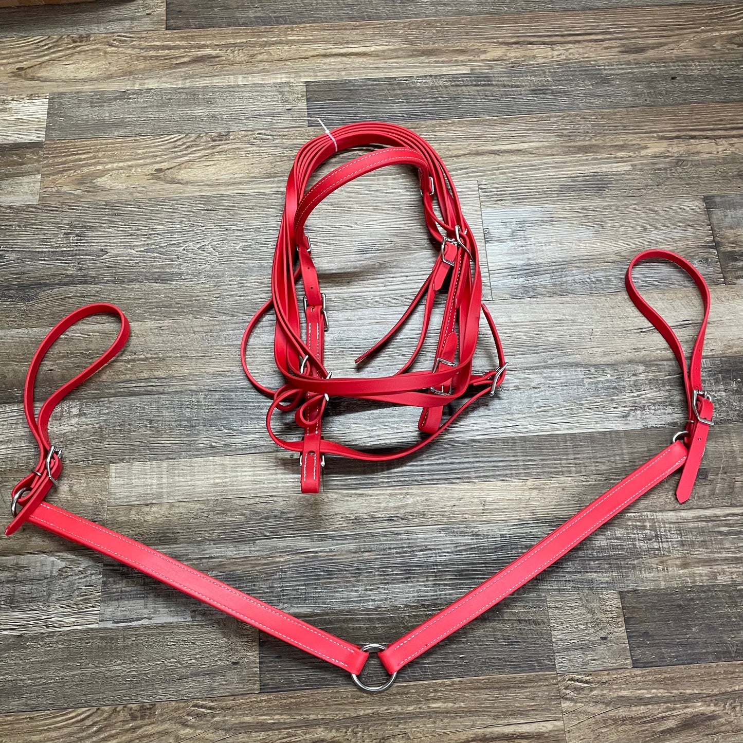 RED Beta Bridle w/ Nose Band, Reins & Matching 2 Point Breast Collar Amish Crafted
