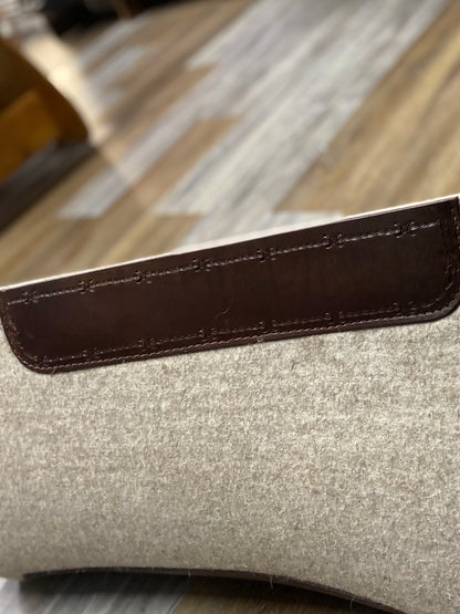 WEAVER ALL PURPOSE SADDLE PAD 1inch Thick Tan w/ Amish Tooled Leathers Barbed-wire Tooling