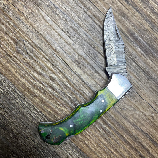 Green Warrior Pocket Fold Hand Crafted Wooden Comfort Grip Wooden Handle Damascus Knife 