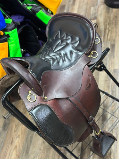Pre Loved Tucker Equitation Endurance Trail Saddle 16.5" English Rigging w/ New Stirrups & Stirrups Leathers & Brass Hardware