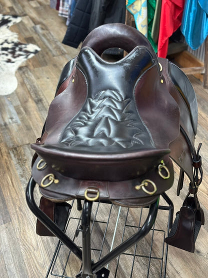 Pre Loved Tucker Equitation Endurance Trail Saddle 16.5" English Rigging w/ New Stirrups & Stirrups Leathers & Brass Hardware