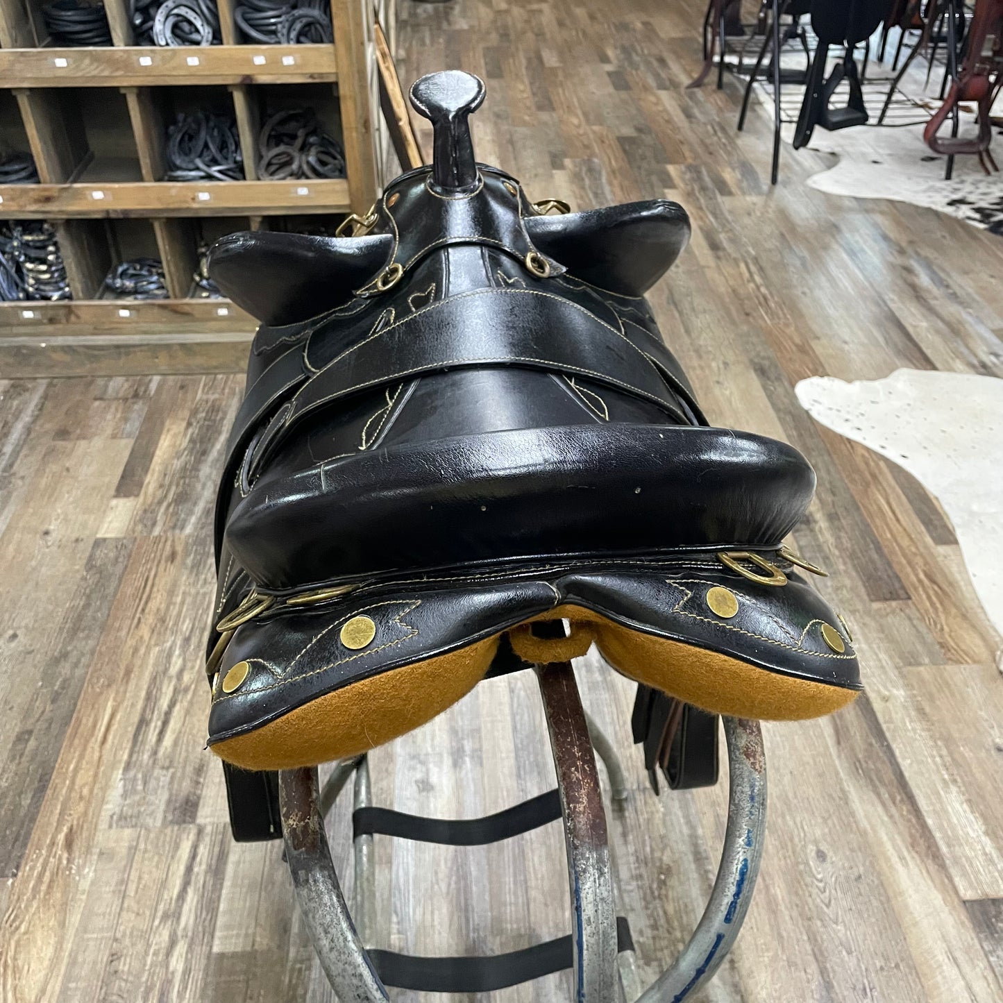 USED 17” Wide Australian Outrider Stock Saddle With Horn Black w/ Floral Details