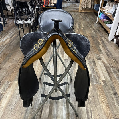 USED 17” Wide Australian Outrider Stock Saddle With Horn Black w/ Floral Details