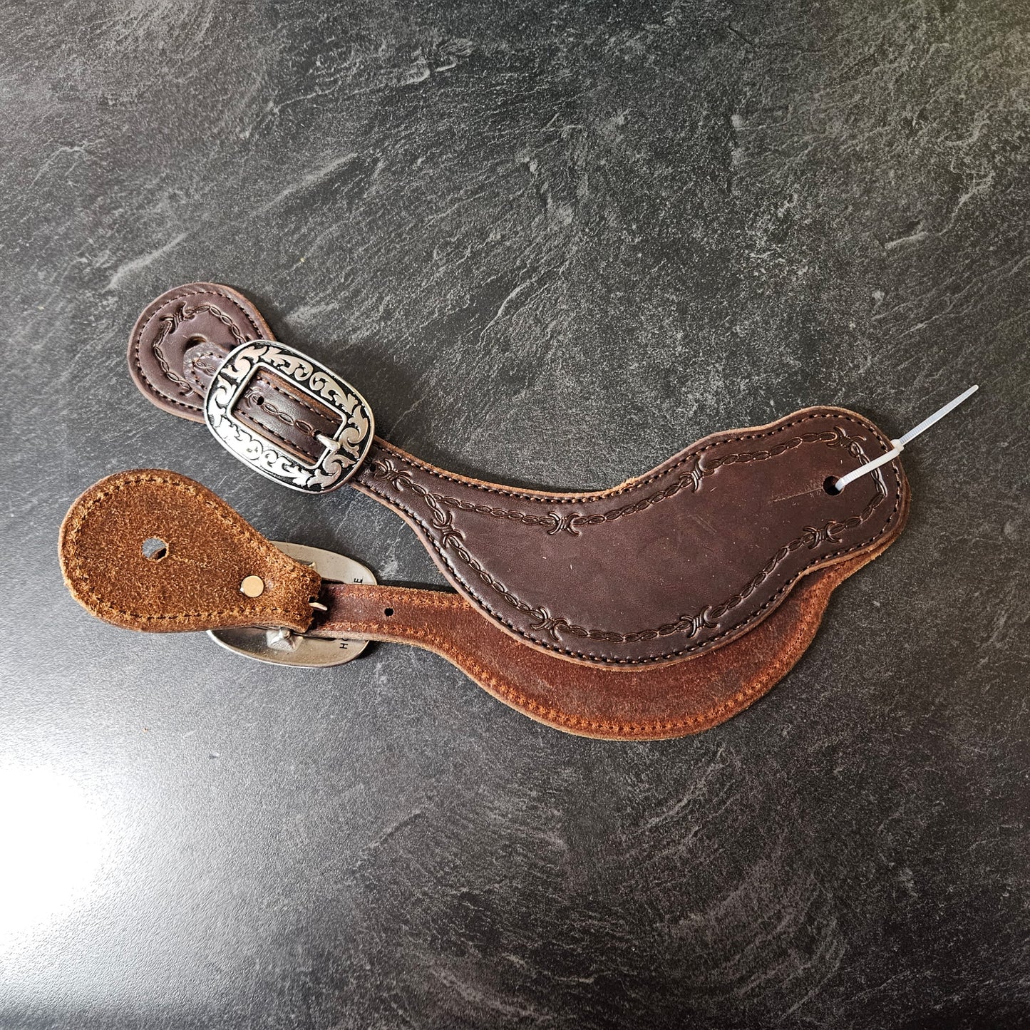 Amish Crafted Dark Brown Spur Strap Hand Tooled Barbed Wire Deep Contour