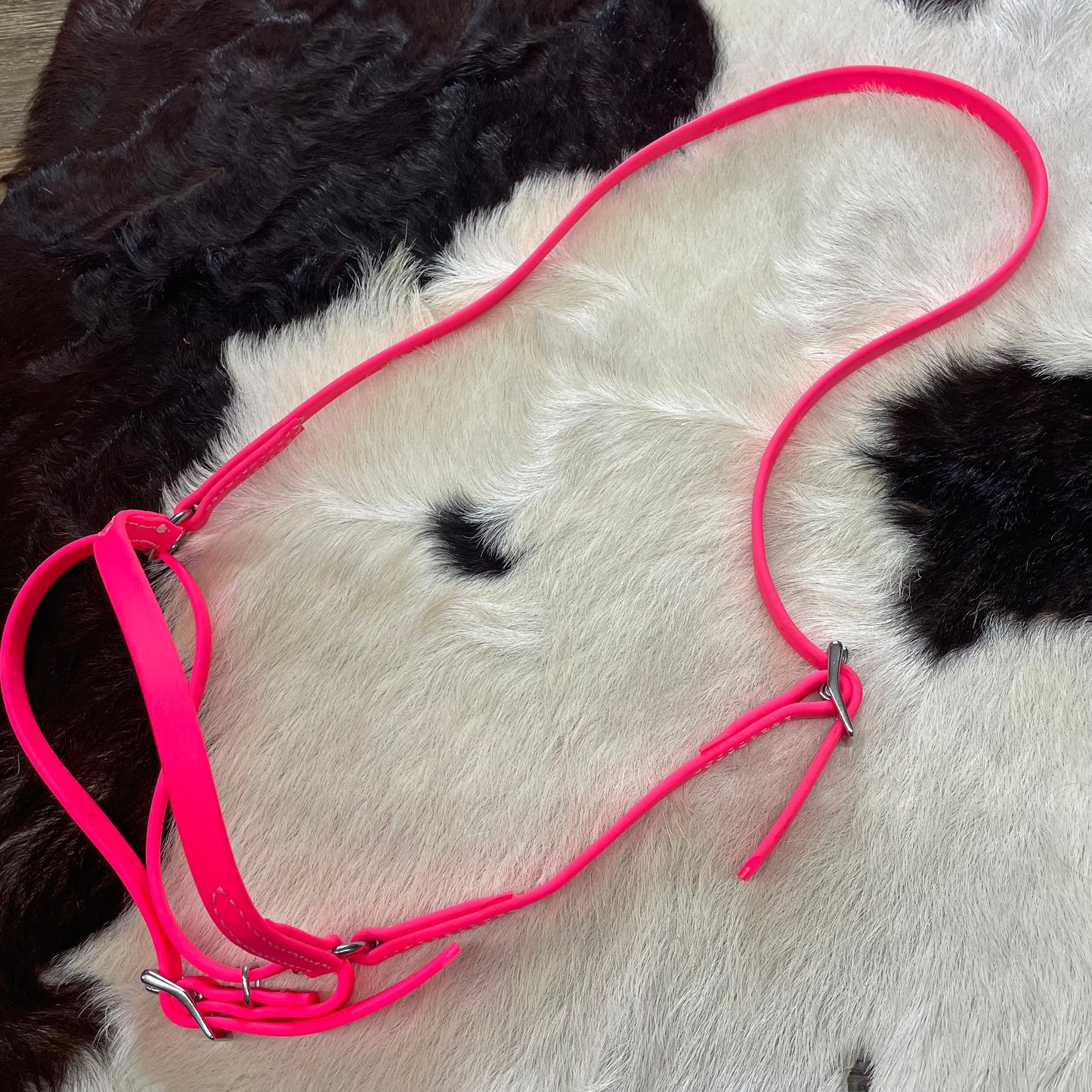 Amish Crafted Beta Caveson - Assorted Colors