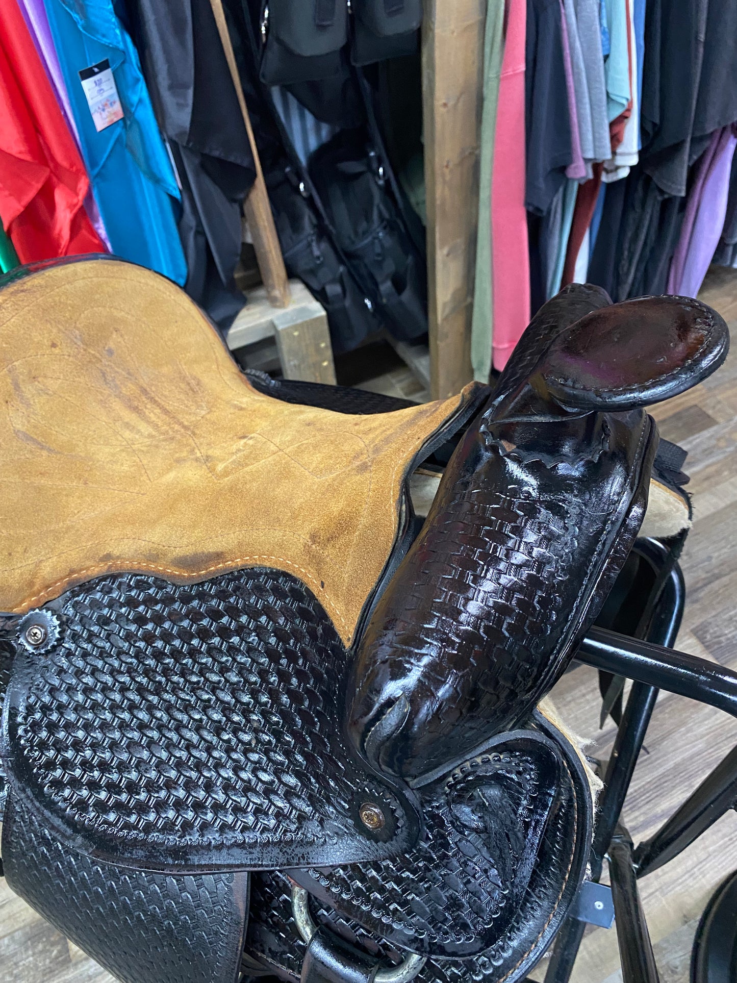 USED Black Western Basketweave Tooled Saddle 15”