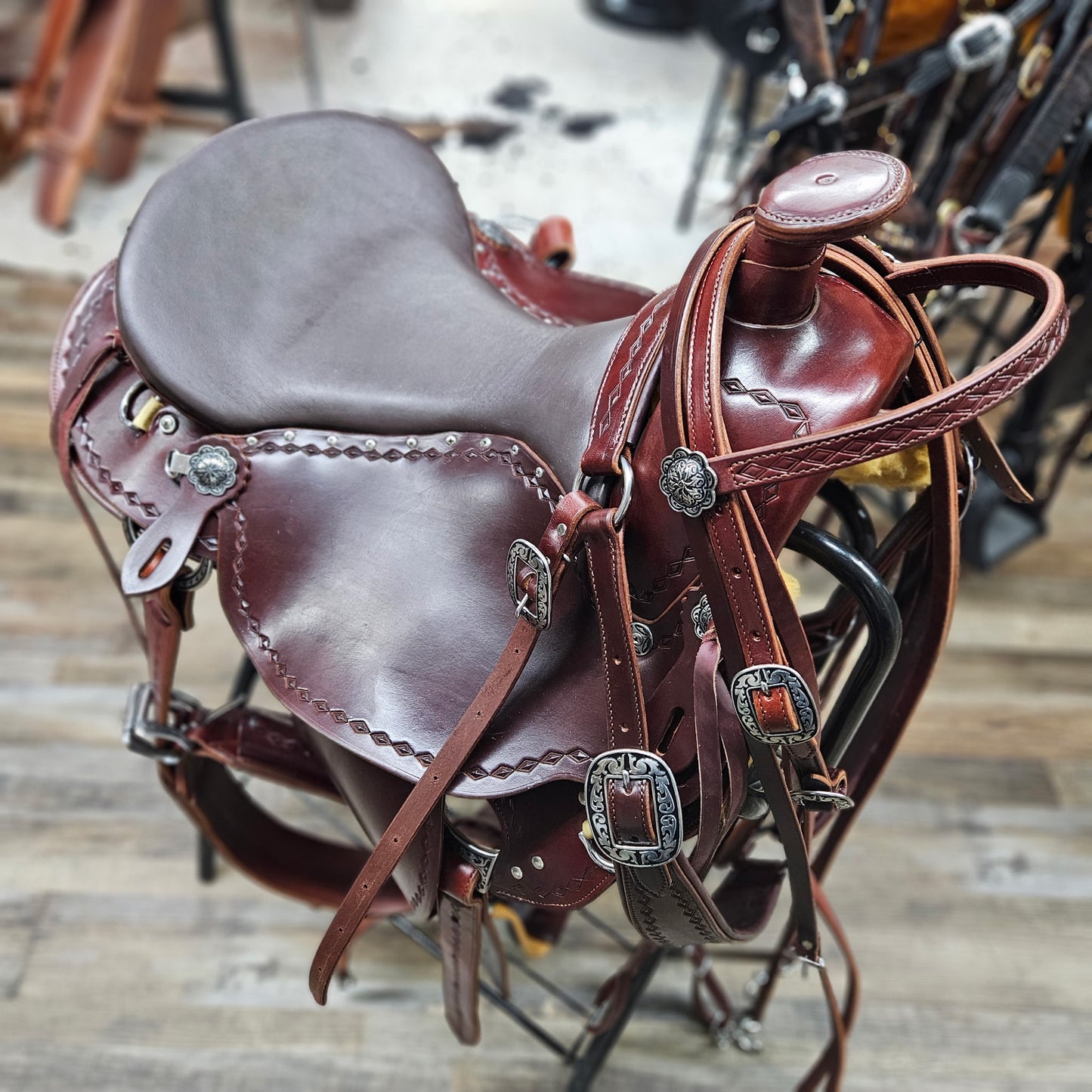 NEW SCHWARTZ Western Diamond Deluxe 16” Saddle w/ Matching Headstall & Pulling Collar Amish Crafted