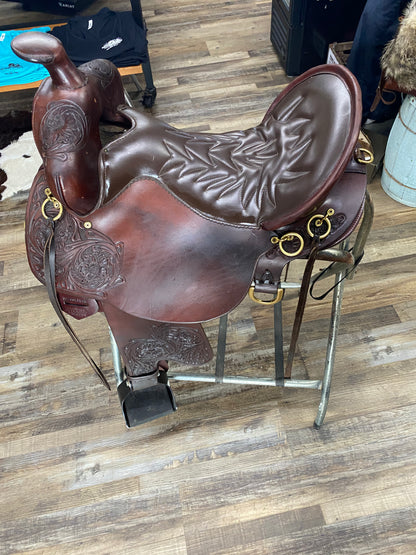 Used Lightly TUCKER HIGH PLAINS TRAIL SADDLE 16.5”