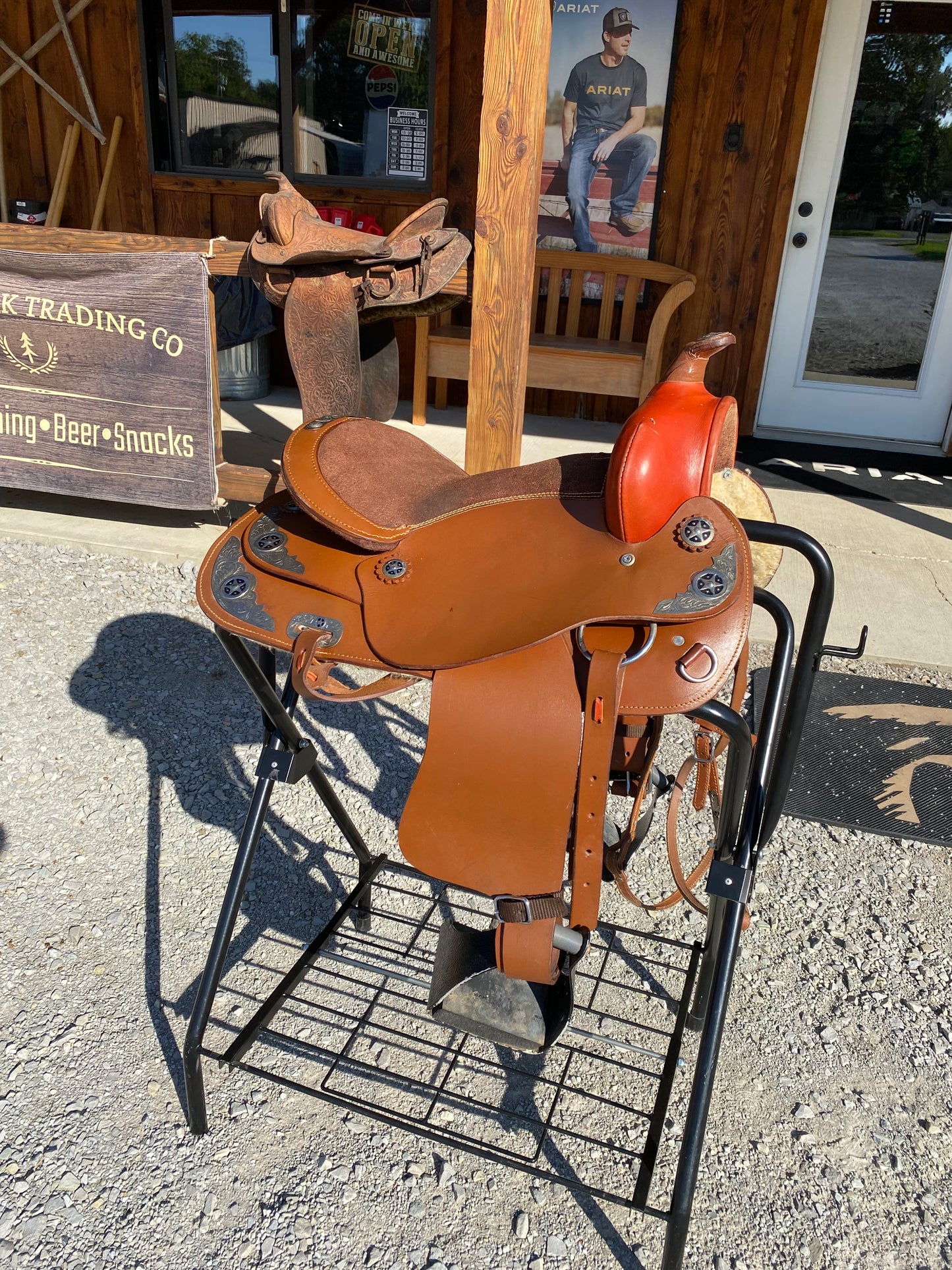Used 14” Western Saddle w/ Star Conchos & plaited Designs , Tooling & Matching Head Stall