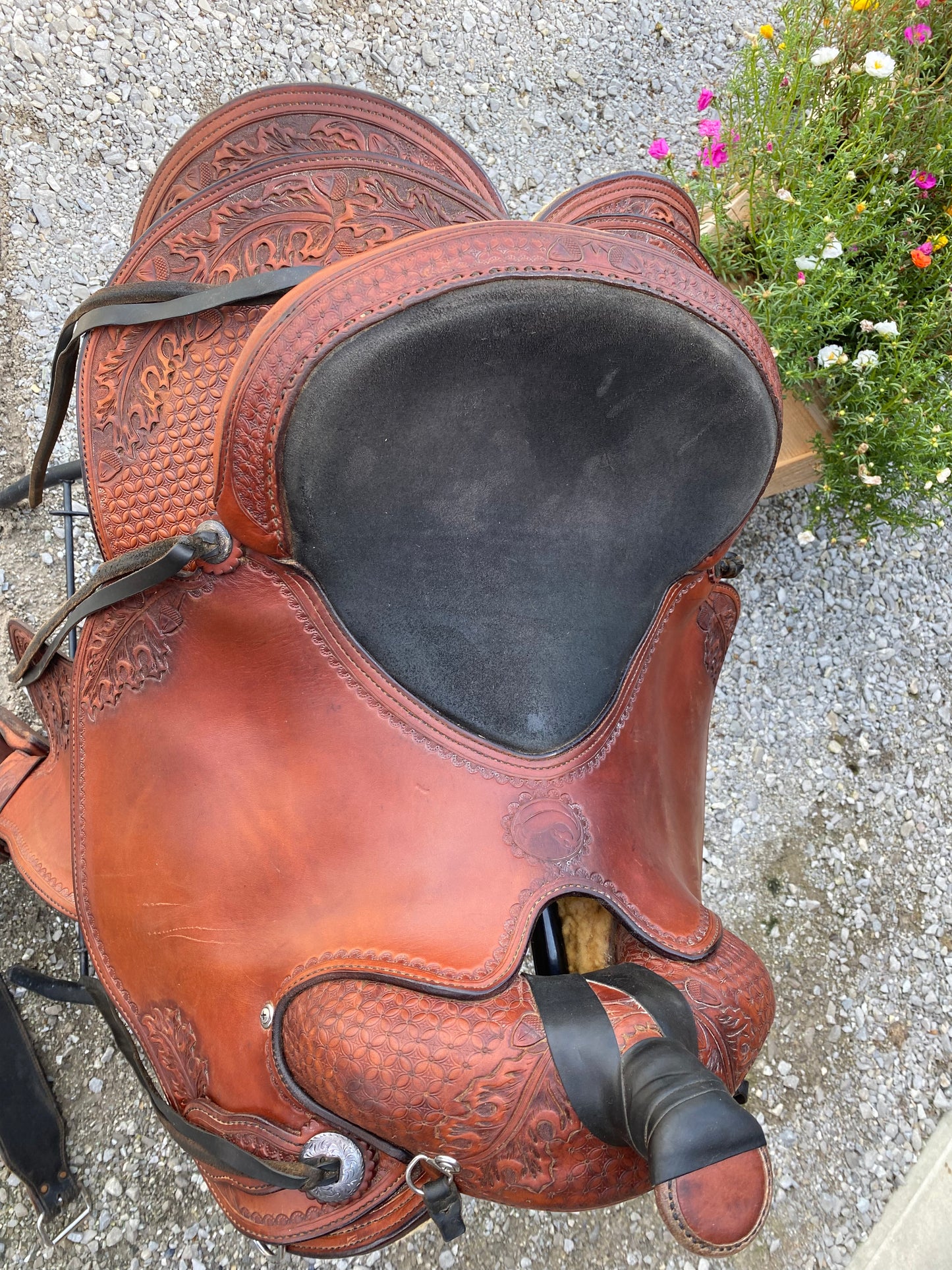 Pre-loved “About The Horse, Inc” 15” Western Saddle w/ Synthetic seat & Comes w/ Back Cinch, Bridle, & Saddle Pad