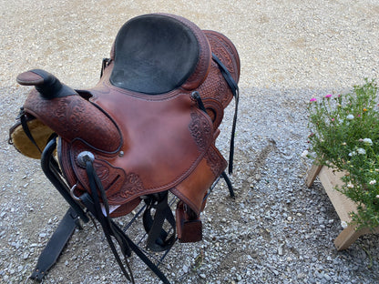 Pre-loved “About The Horse, Inc” 15” Western Saddle w/ Synthetic seat & Comes w/ Back Cinch, Bridle, & Saddle Pad