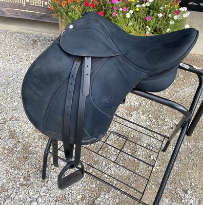 Lightly Used 15” WINTEC Lite English Saddle