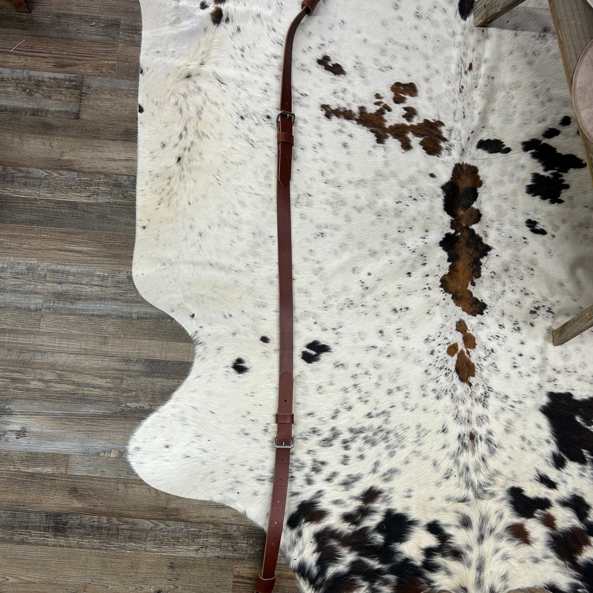 Schwartz Leather Regular Back Cinch - Brown w/ Silver Hardware