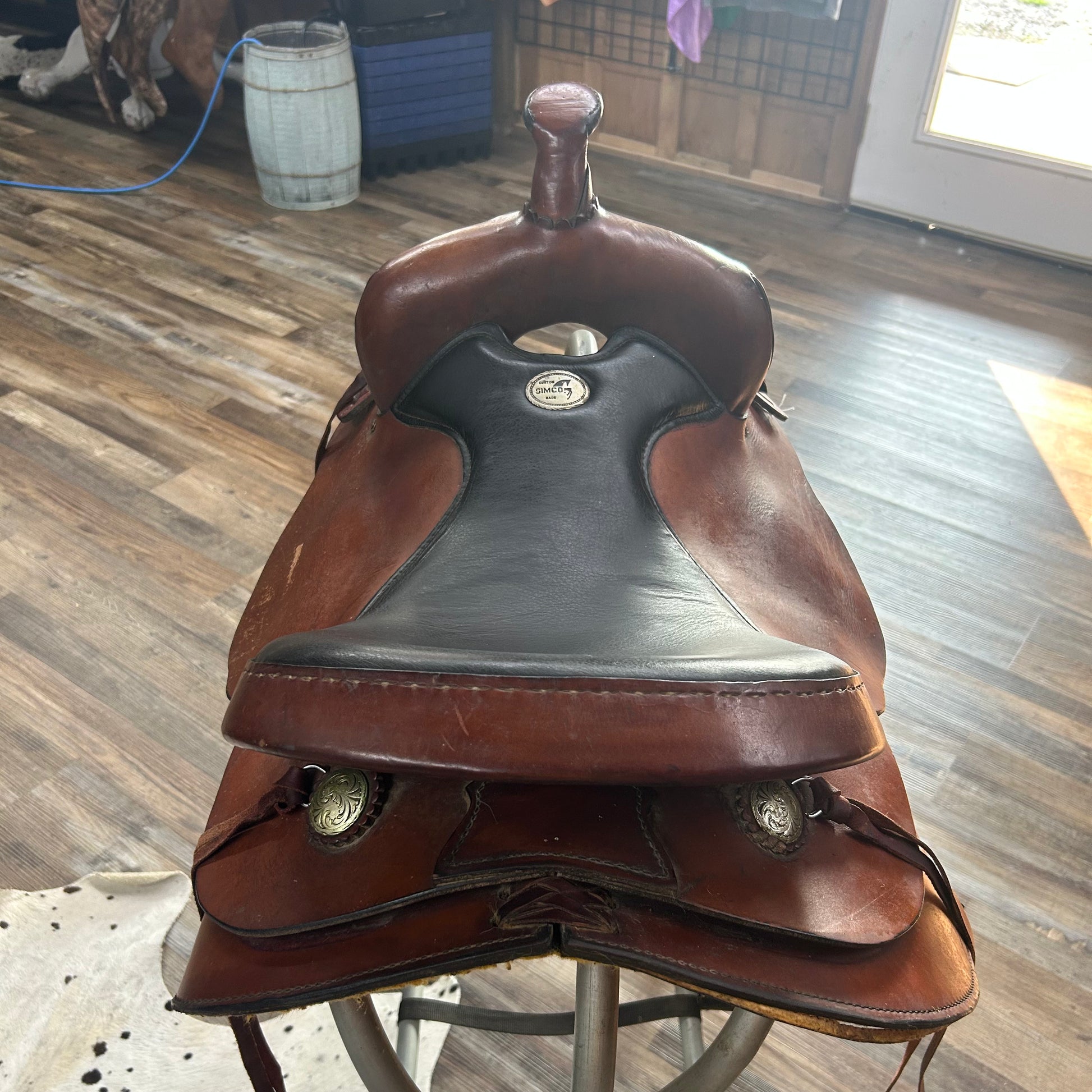 USED Simco Western Saddle 17”