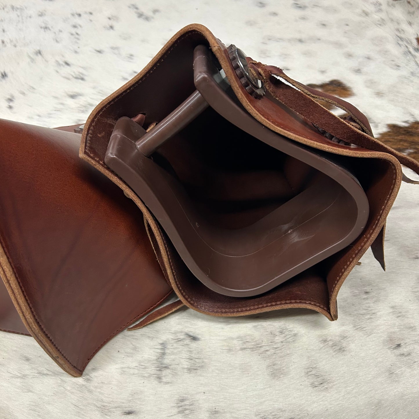 Schwartz Plastic Western Leather Stirrups Amish Crafted Brown Clean Covered Leather With Fringe & Conchos