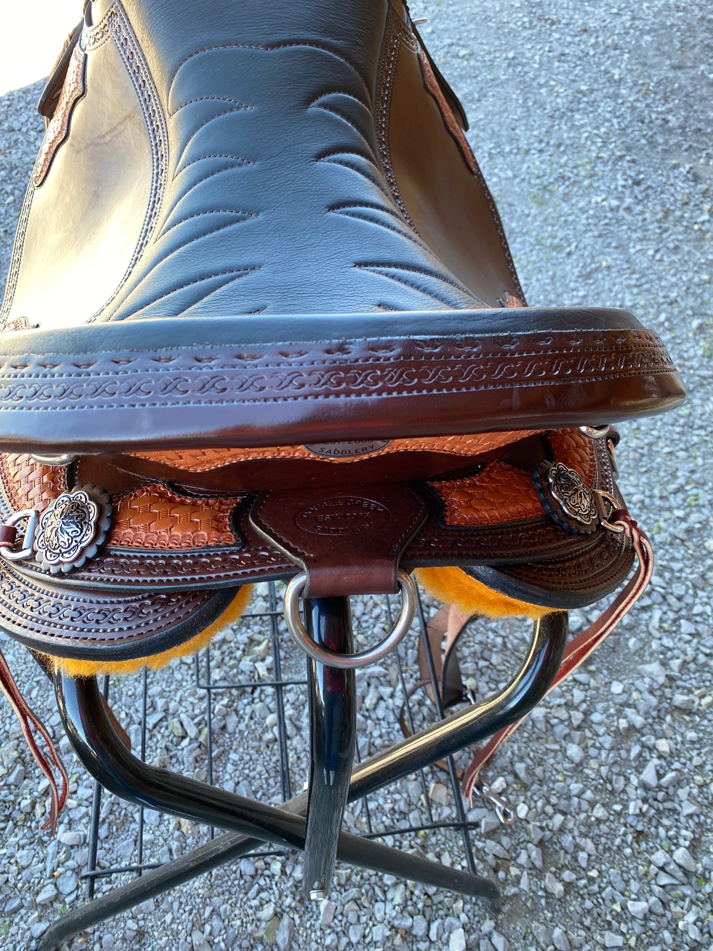 NEW Frontier Basket Weave Western Miller OLD TIMER 18” Handcrafted Custom w/ Cheyenne Roll, Classic Stitched Seat Horseshoe Brand Conchos,  w/ Matching Basketweave Overlay, Stitched Seat Aussie Pulling Collar & Detail Bridle