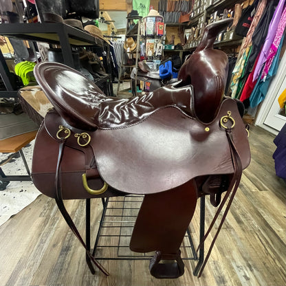 Lightly Loved TUCKER HIGH PLAINS TRAIL SADDLE 17.5”