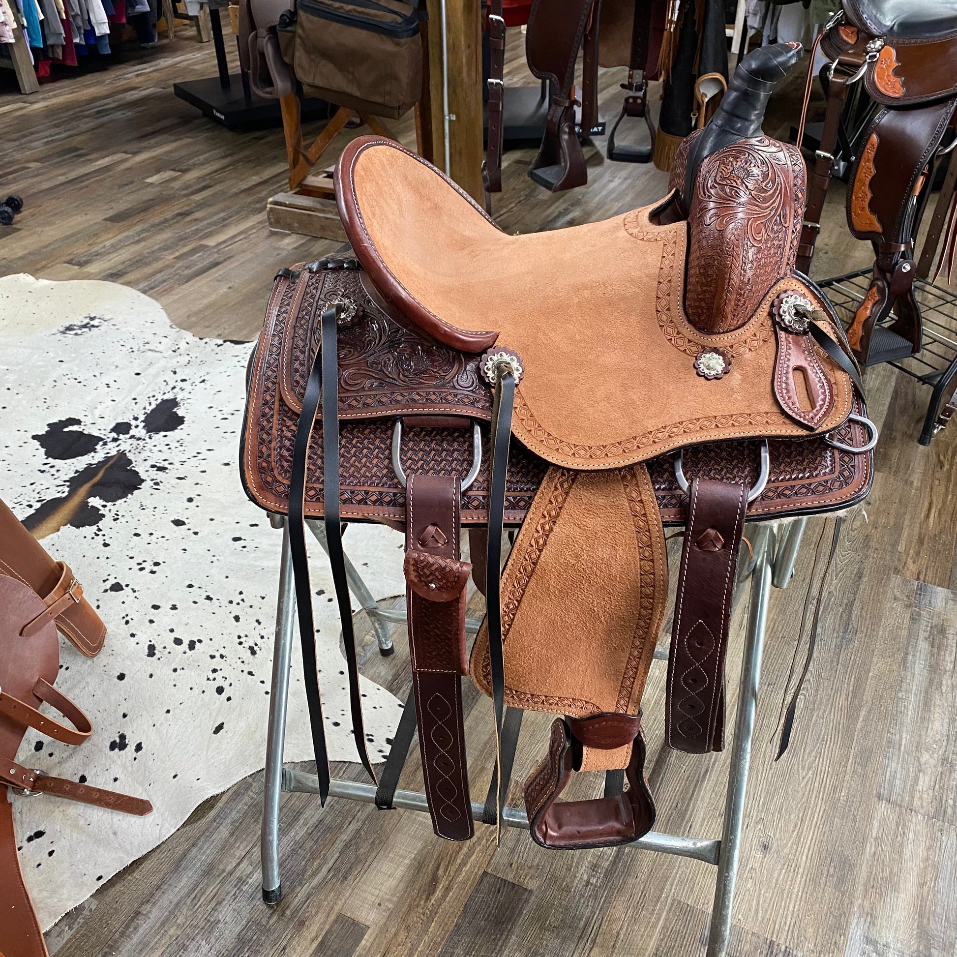 NEW 14” Wicked Western w/ Delicate Floral Basketweave Premium Synthetic Seat w/ Knife Sheath Back Cinch