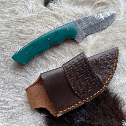NEW Hand Crafted Wild Aqua Handle Damascus Knife With Leather Sheath