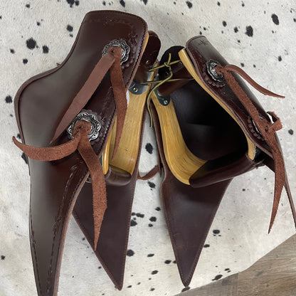 Schwartz Long Tapaderos Leather Amish Made Brown Leather Trimmed w/ Barbedwire Western Stirrups w/ Conchos Fringed
