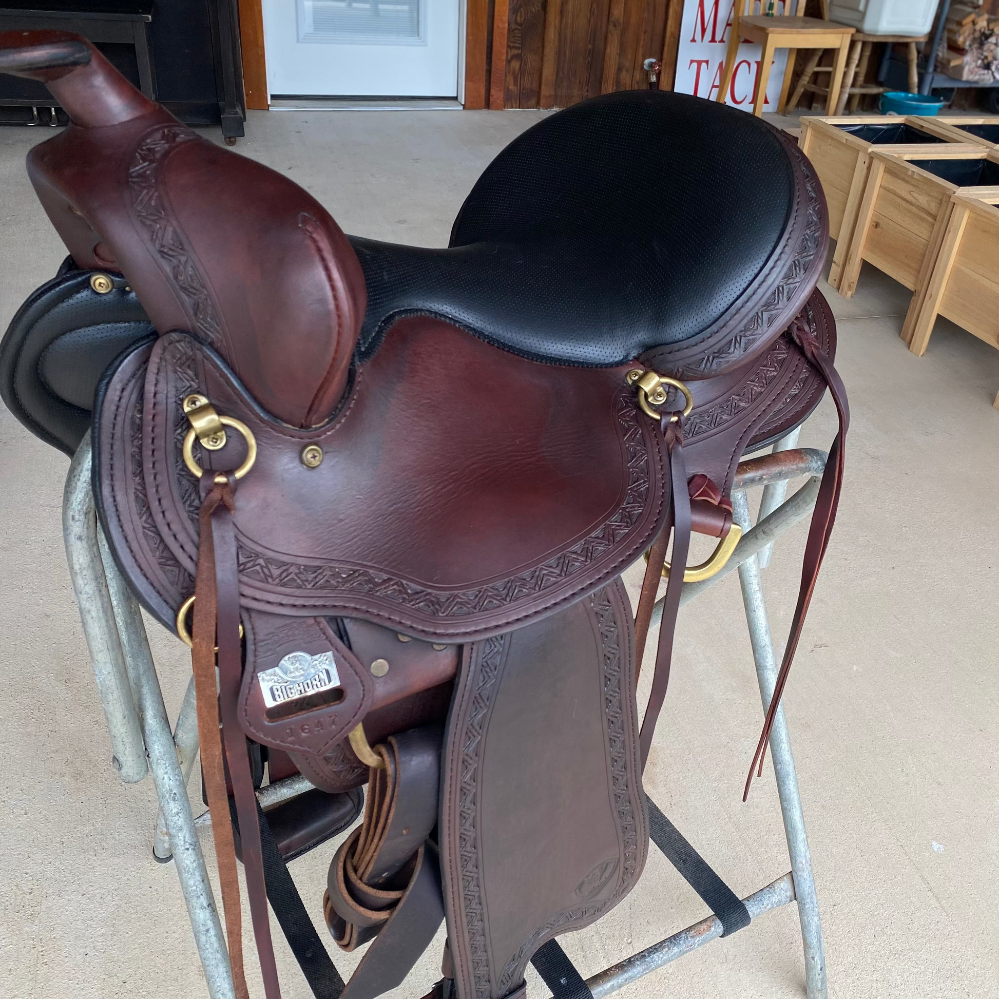 USED 17" Big Horn “The Infinity Trail Saddles
Sil-Cush™