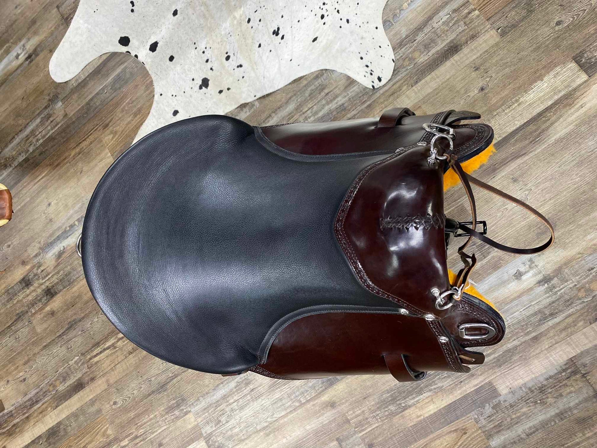 NEW Henry Miller Buena Vista 104 Handcrafted Custom Hornless Saddle 19"